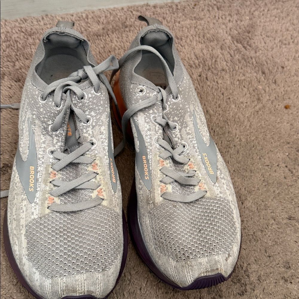 Brooks Levitate 3